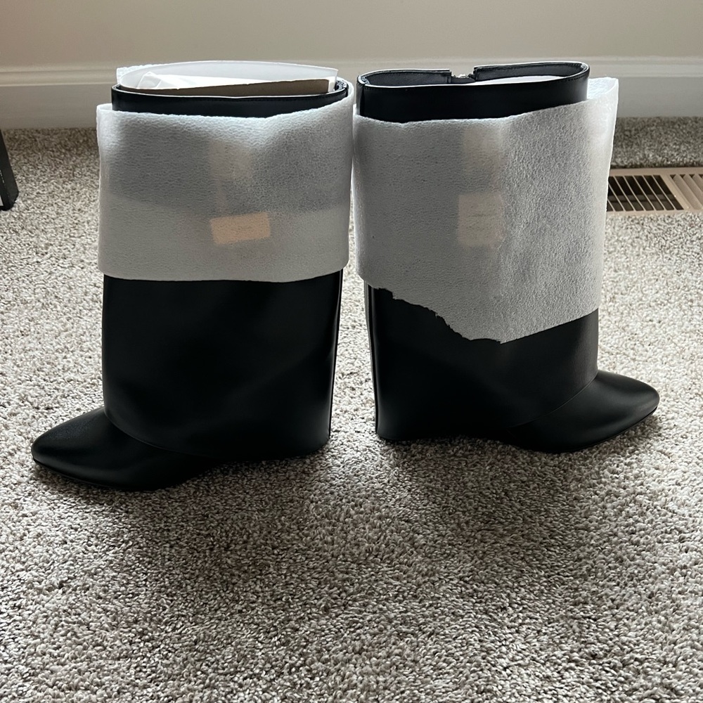 Givenchy Shark lock Ankle Boots